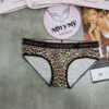 Quần lót Victoria’s Secret nguyên mông thun cotton lưng logo màu da beo 415901