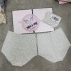 Quần lót Victoria Secret nguyên mông lưng cao thun lạnh không viền màu kem hoa 423906spr