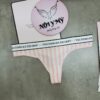 Quần lót Victoria Secret lọt khe thun cotton lưng logo màu hồng sọc trắng 415830spu (Copy)