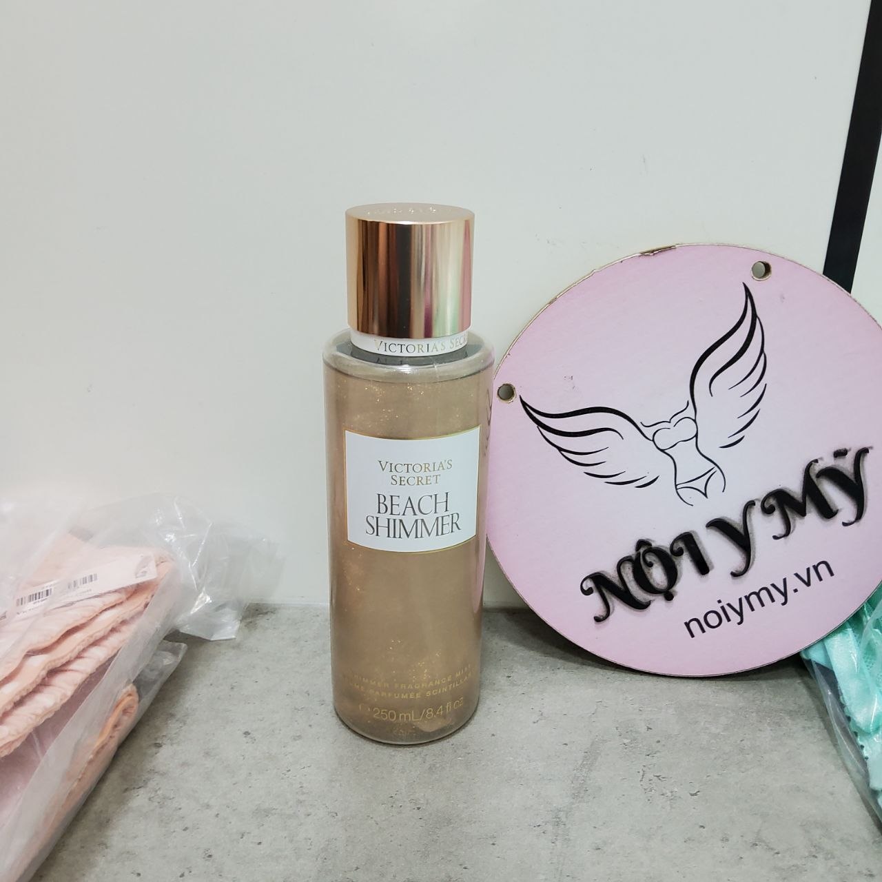 Xịt thơm toàn thân có nhũ Beach Shimmer Fragrance Mist
